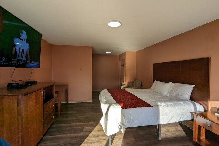 Room 14 of 25