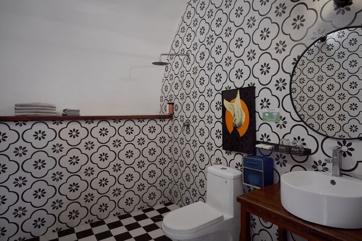 Room 41 of 100