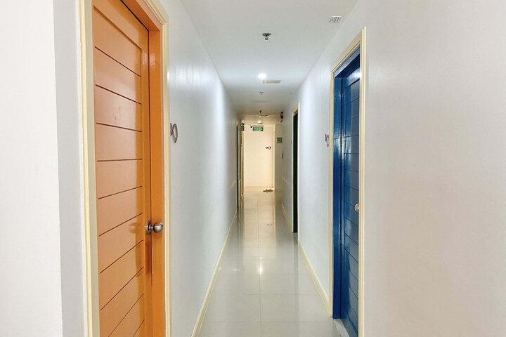 Hotel 2 of 117