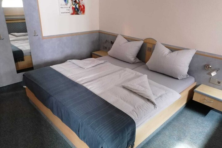 Room 3 of 14
