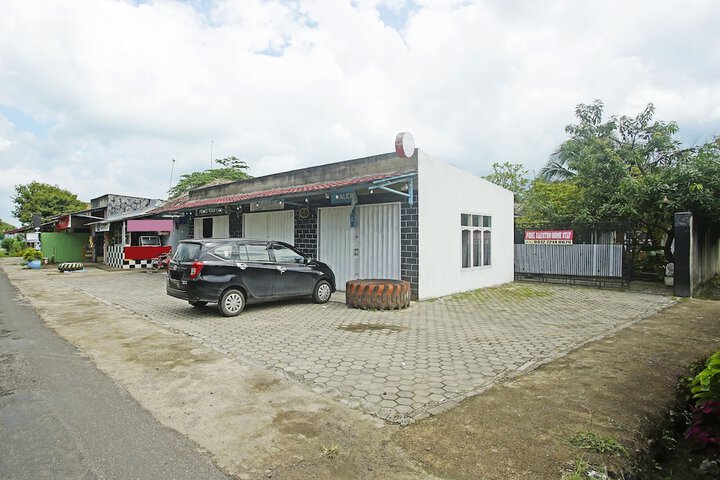 Hotel O Fidel Caestro Homestay