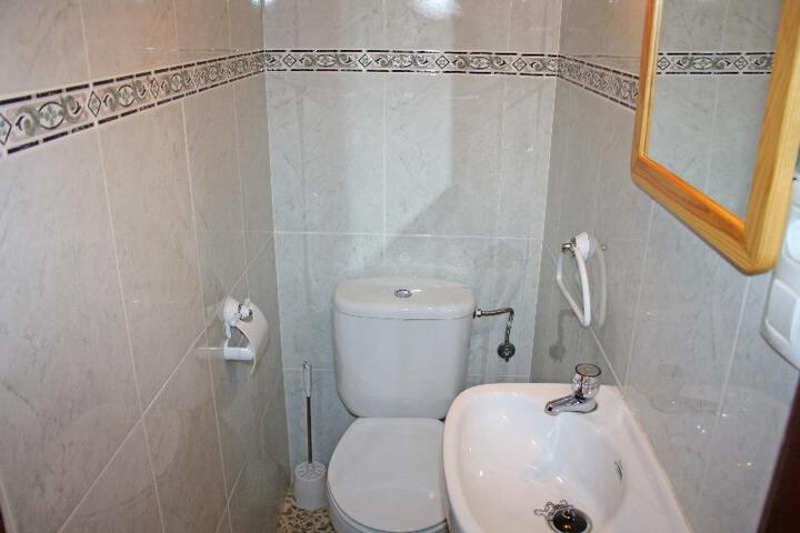 Room 4 of 4