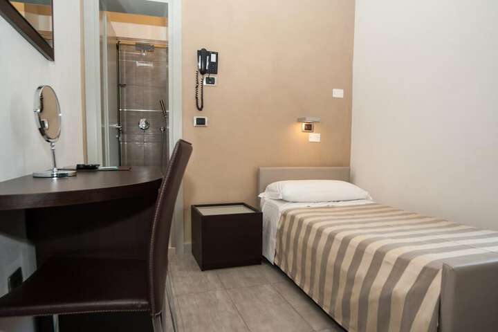 Room 10 of 53