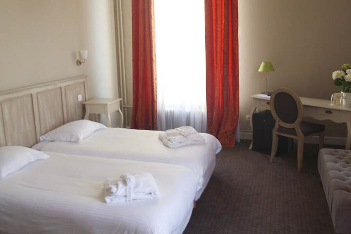 Room 5 of 29