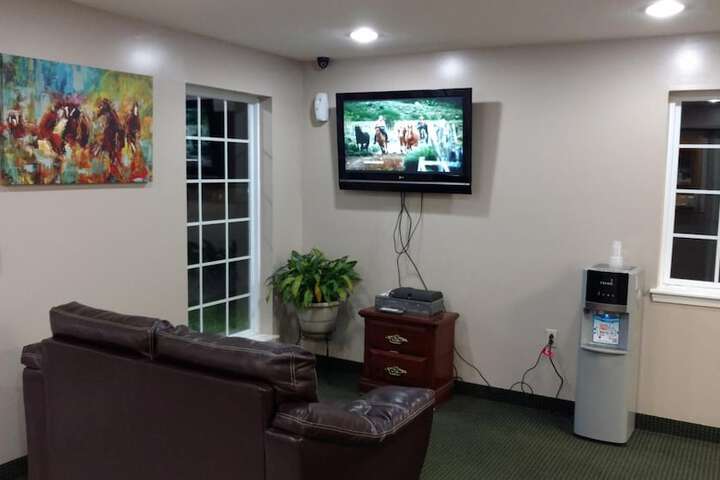 Hotel Interior 3 of 33