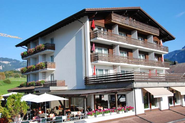 Hotel 33 of 51