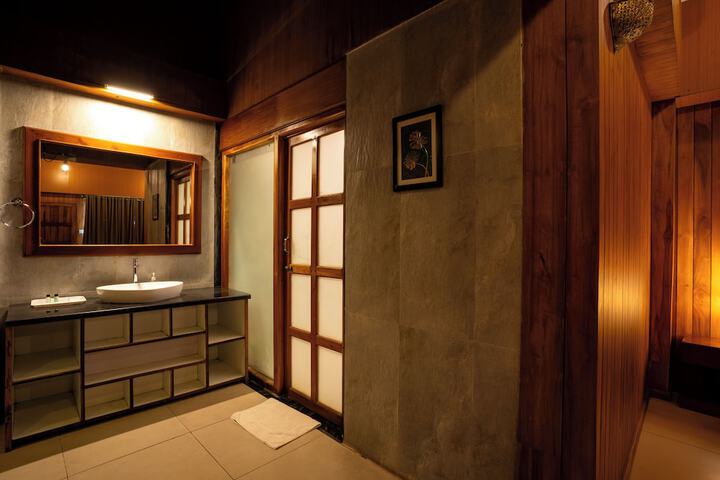 Room 37 of 86