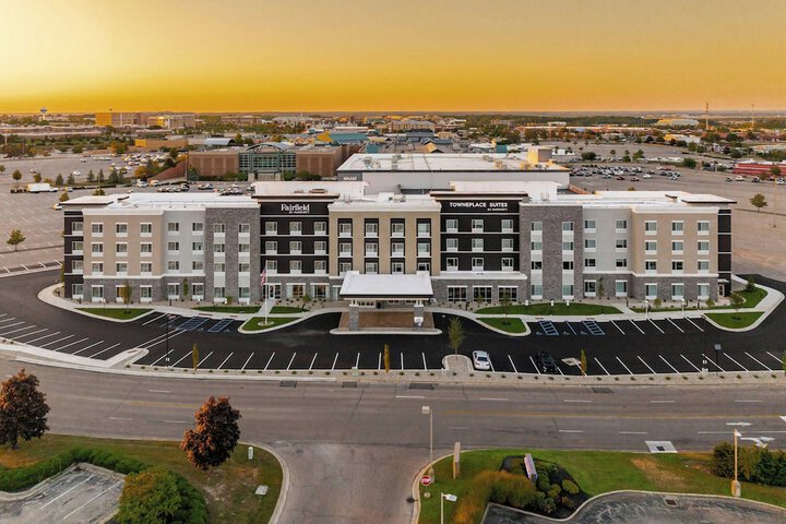 Fairfield Inn &  Suites Dayton Beavercreek in Beavercreek, OH