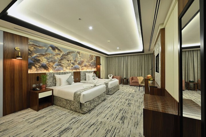 Room 9 of 39