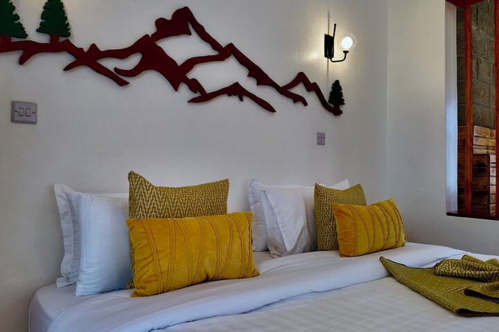 Room 2 of 23