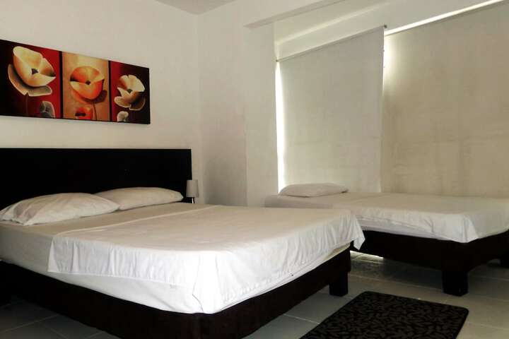 Room 13 of 70