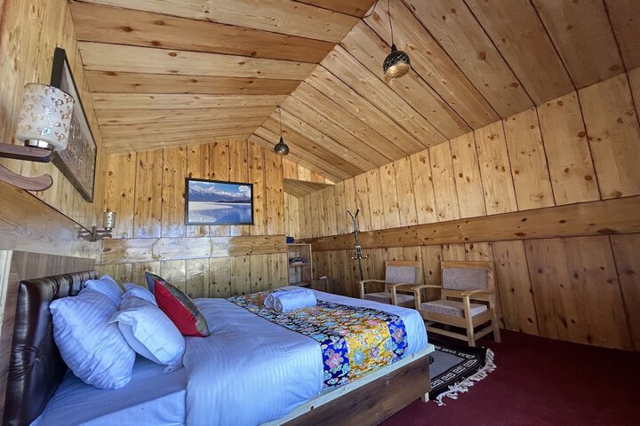 Room 8 of 43