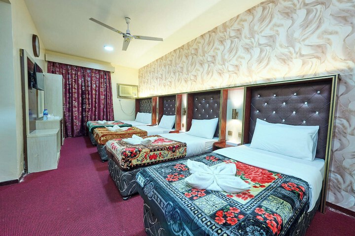 Room 3 of 27