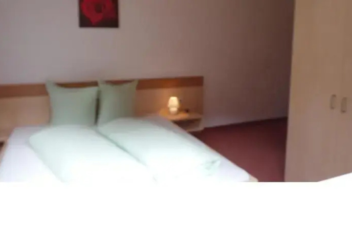 Room 5 of 19