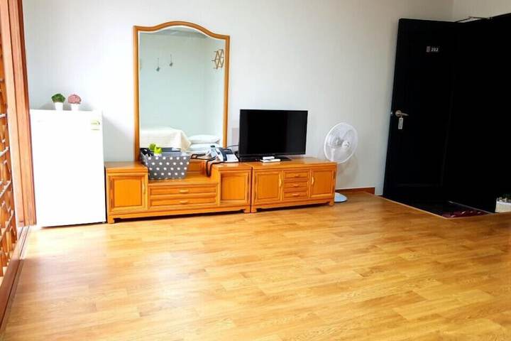 Room 16 of 39