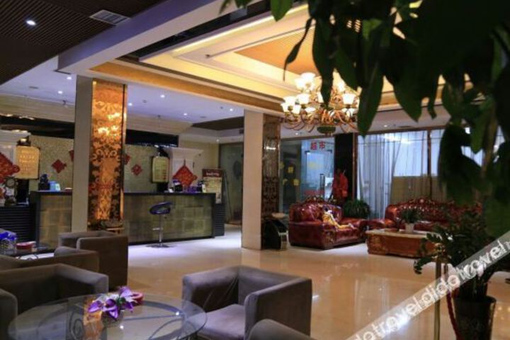Hotel Interior 11 of 33
