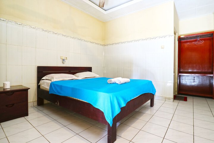 Room 10 of 63
