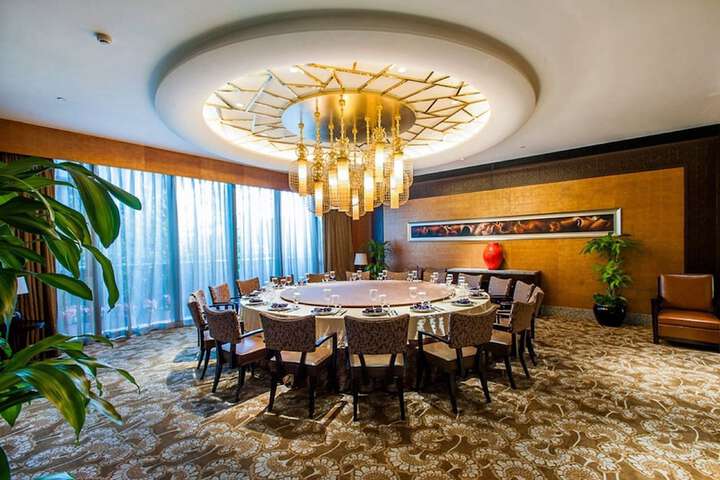 Dining Photos