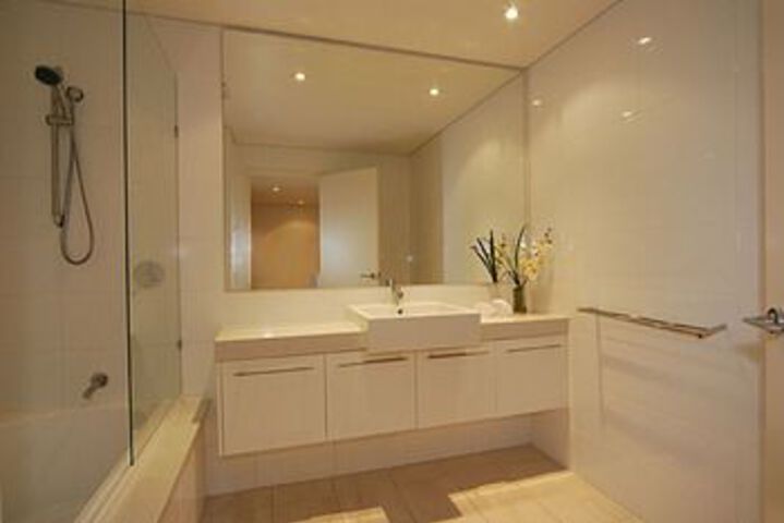Room 3 of 9