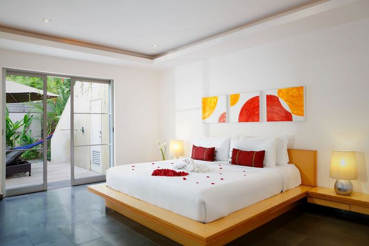 Room 10 of 94