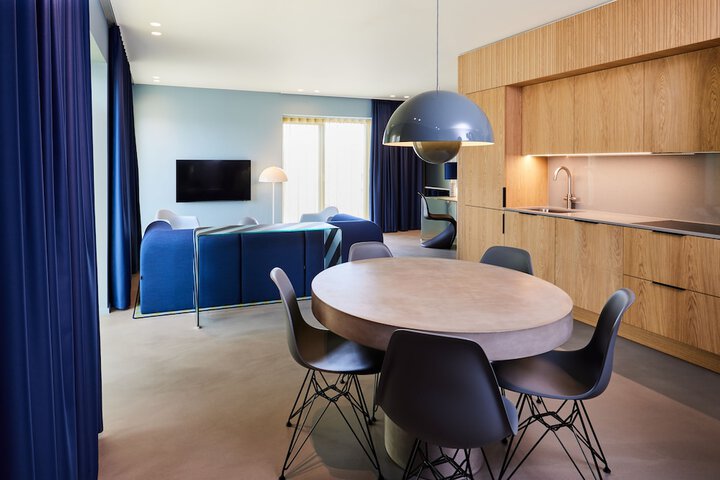 Photo of Kirk Suites