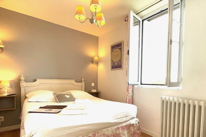 Room 32 of 55