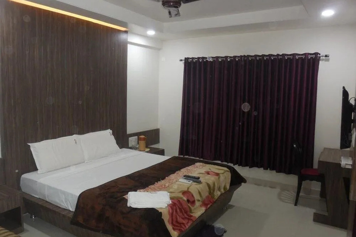 JK Rooms 101 Hotel Asian Inn