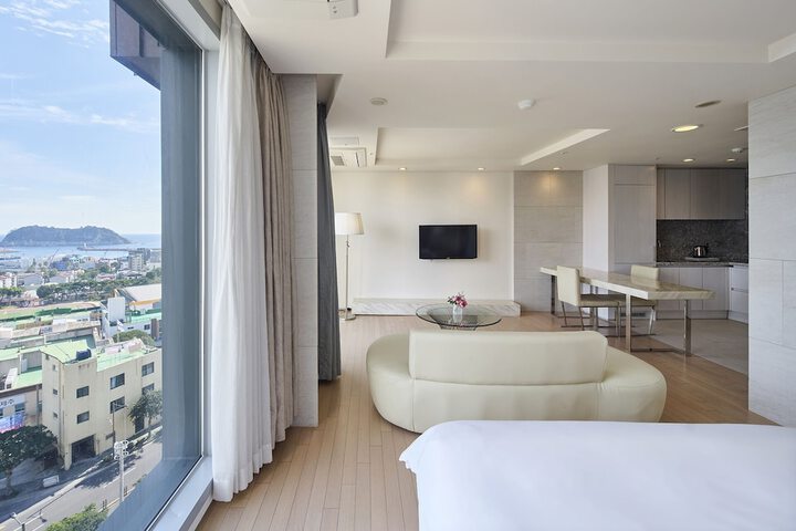 Room 29 of 62
