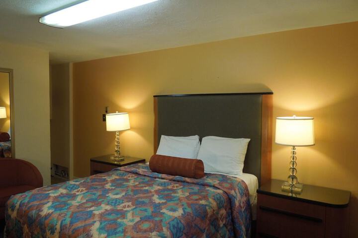 Room 38 of 49