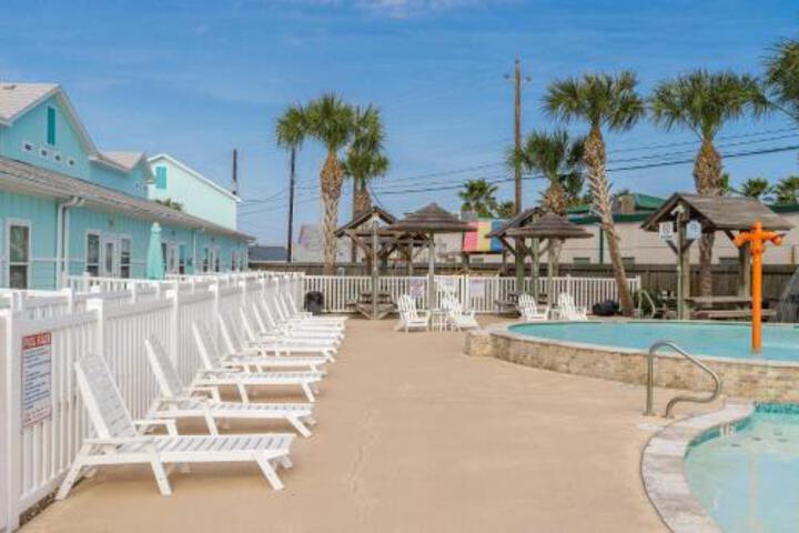 Image of Nemo Cay Resort D106 by RedAwning