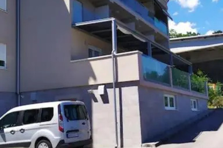 Urban studio with its own parking space