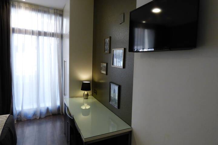 Room 78 of 193