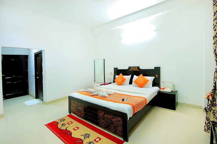 Room 16 of 48