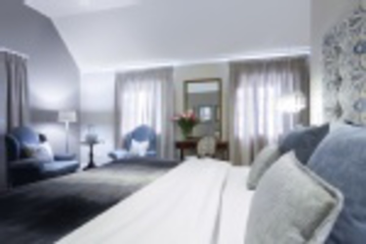 Room 305 of 432