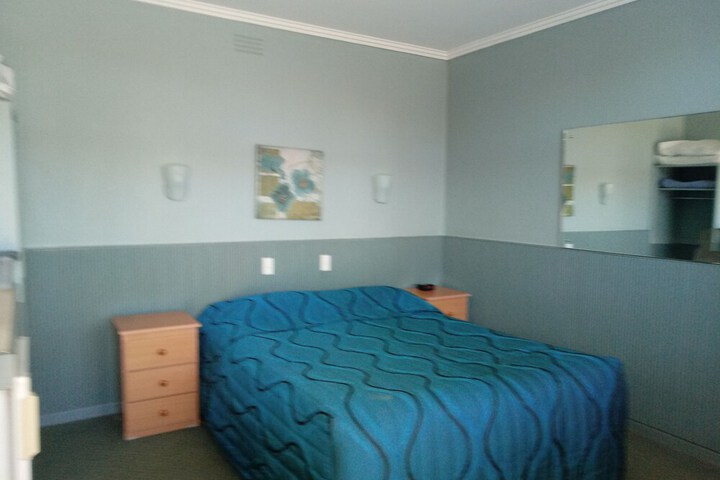 Room 10 of 31