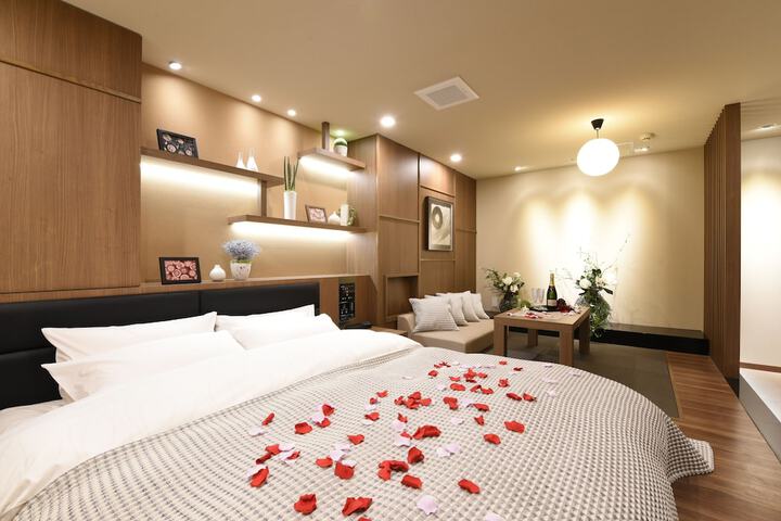 Room 18 of 34