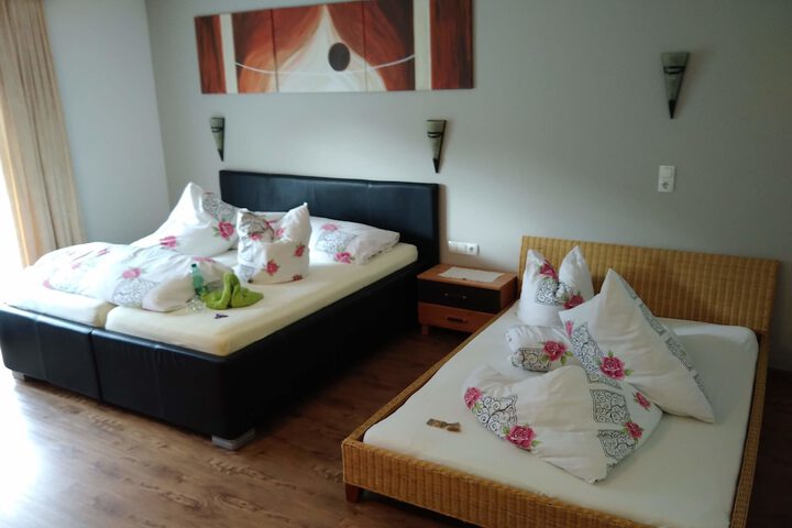 Room 16 of 61