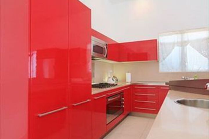 Room 14 of 24