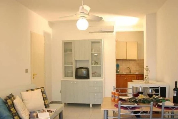 Room 17 of 30