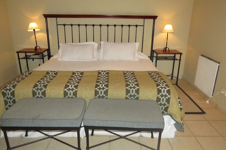 Room 4 of 13
