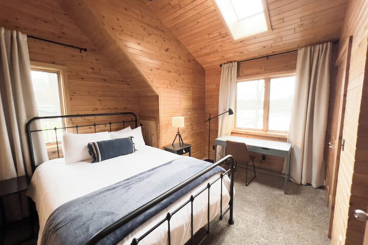 Room 7 of 34