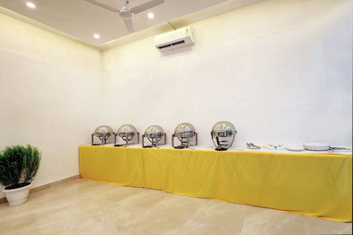 Ballroom/Hall 35 of 43