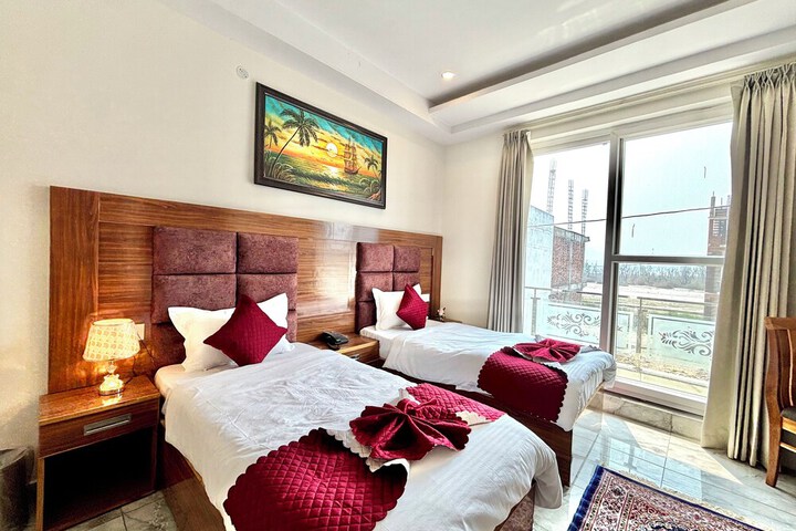 Room 16 of 46