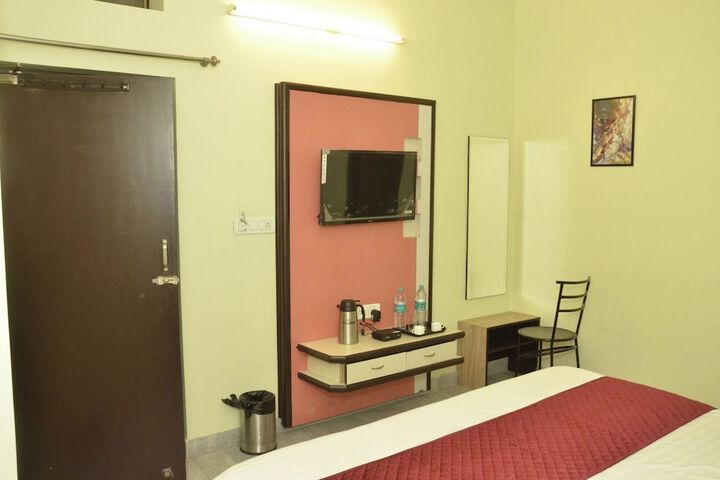 Room 15 of 60