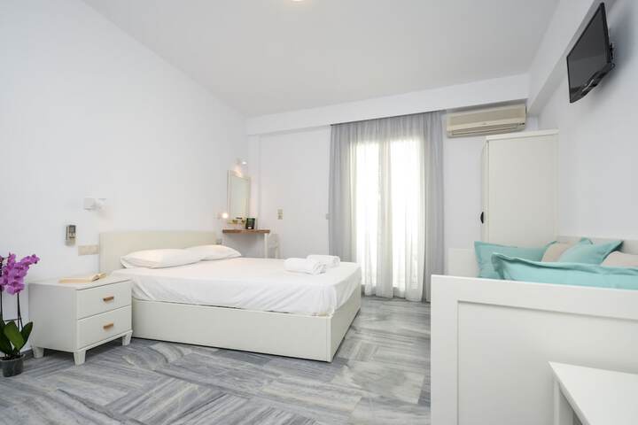 Room 15 of 107
