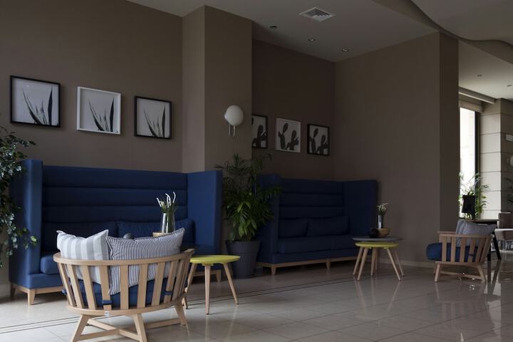 Hotel Lobby