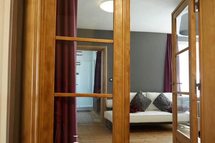 Room 9 of 41