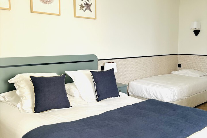 Room 6 of 23