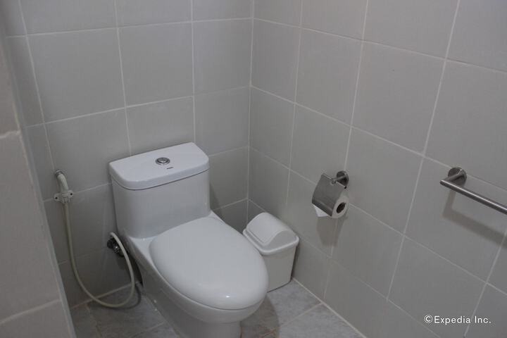 Room 15 of 34