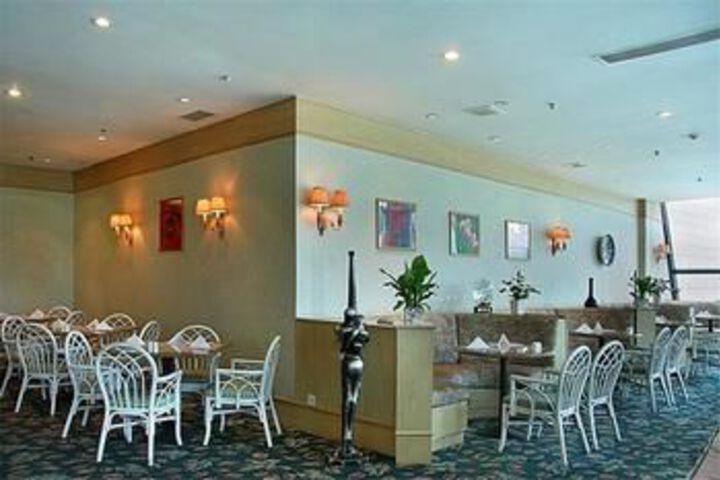 Hotel Interior 77 of 115